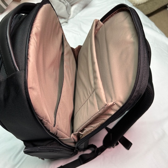 Brigg's & Riley Medium Cargo Backpack - Picture 4 of 15